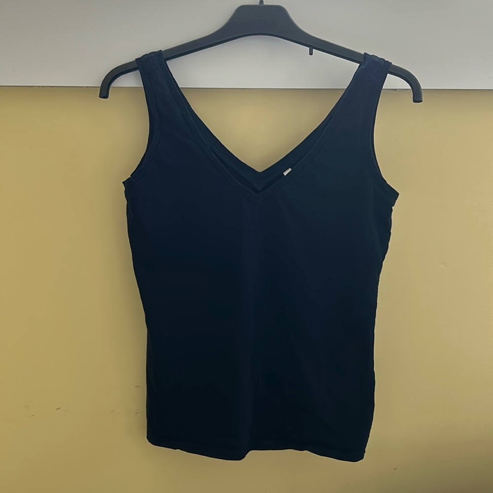 Boden women’s S - dark blue vneck top. Like new!!!